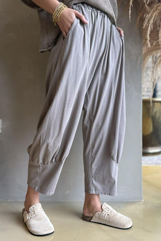 Jo Jo Quirky Classic Barrel Pant Mocha